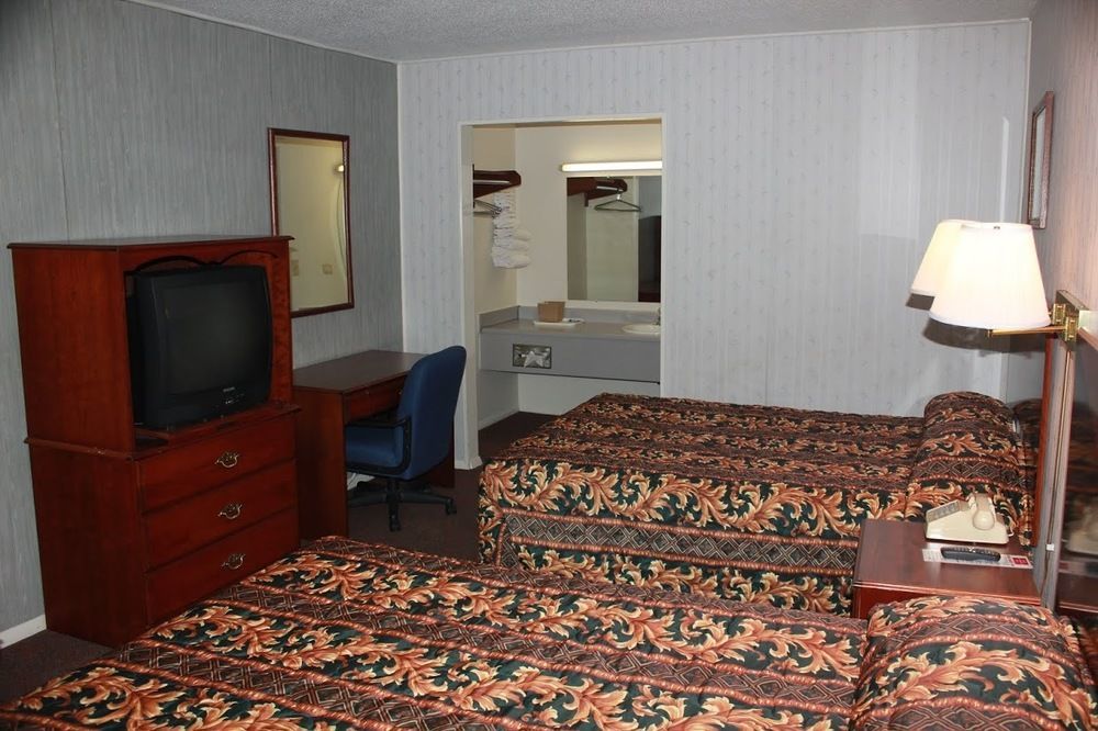 Red Carpet Inn - Louisville Exterior foto